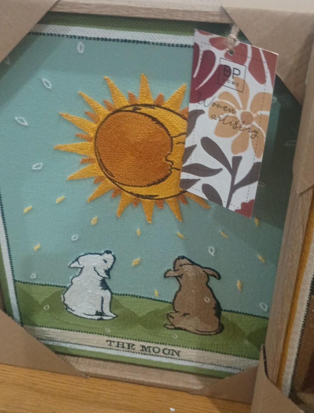 New tarot card woven tapestry wall art
THE MOON
11/14”
